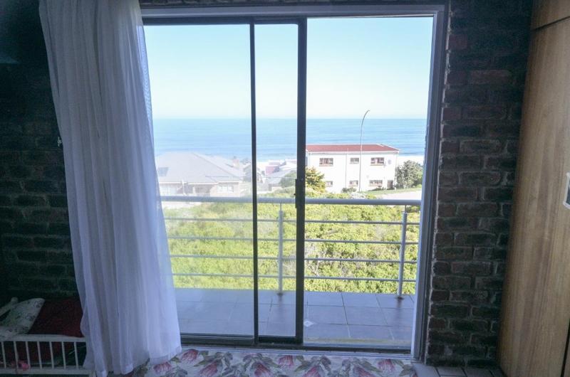 5 Bedroom Property for Sale in Dana Bay Western Cape